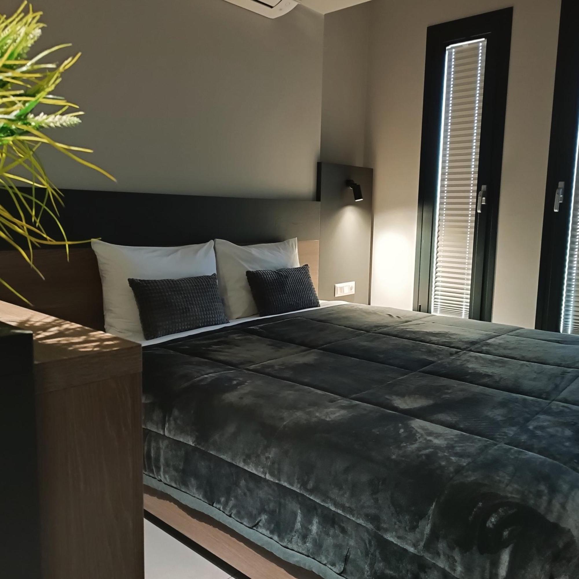 Elizabeth Queen Luxury Rooms Παραλία Εξωτερικό φωτογραφία