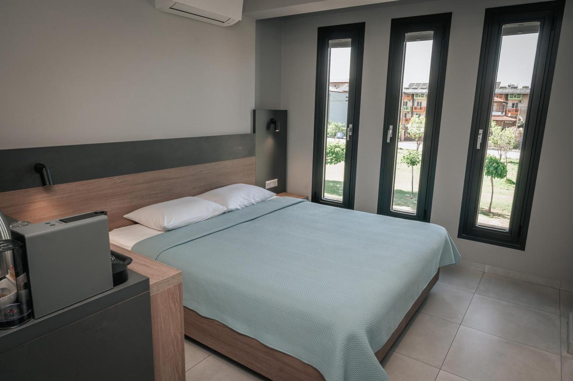 Elizabeth Queen Luxury Rooms Παραλία Εξωτερικό φωτογραφία